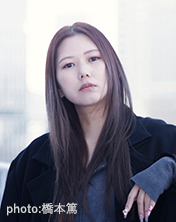 金原ひとみ photo: 橋本篤